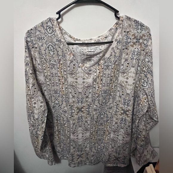 Women's Patterned Top - Cream and Gray - Picture 2 of 4